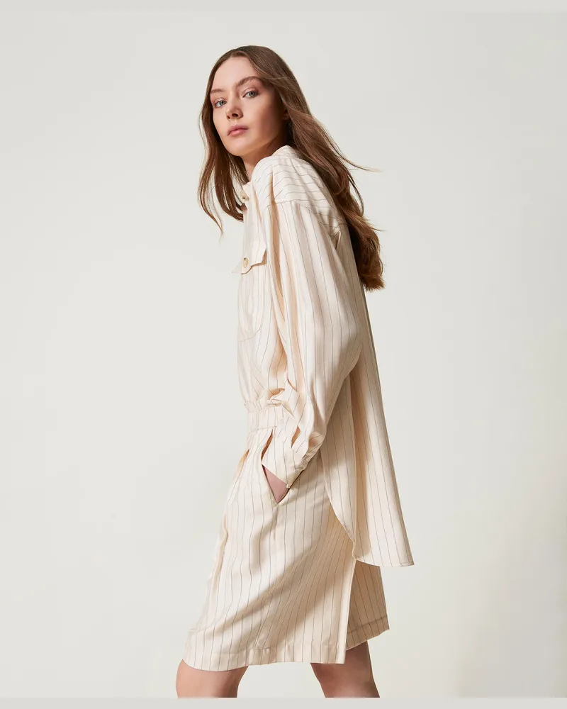 Twin-Set Hosen - Bermudashorts mit Nadelstreifen und Gummizug, Nadelstreifen Beige / Schwarz, Gestreift, Größe Nadelstreifen