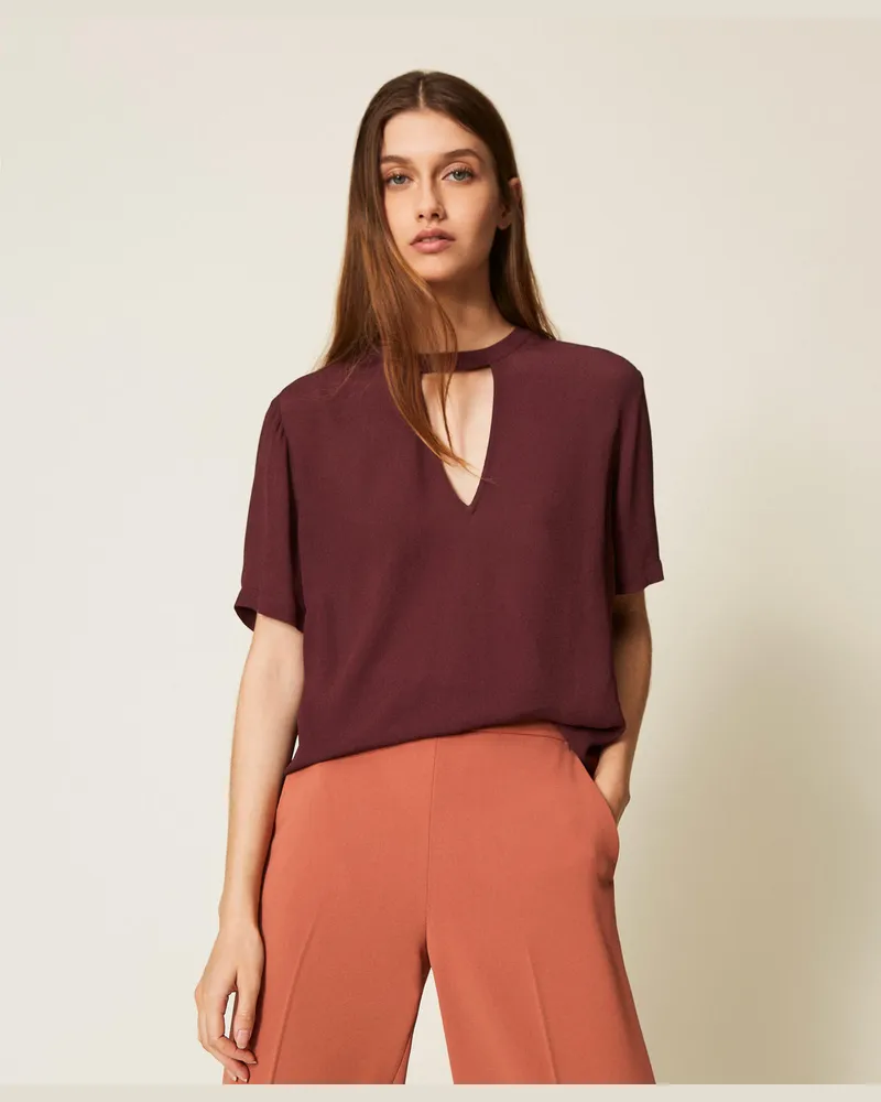 Twin-Set Blusen - Bluse aus Crêpe de Chine mit Cut-out, „Winetasting"-Violett, Größe „winetasting“-violett