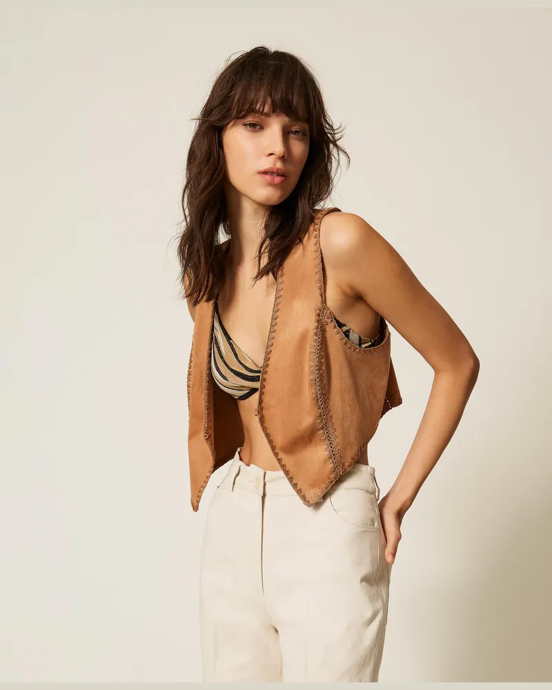 Twin-Set Bademode - Weste aus Veloursleder mit Stickerei, „Hazelnut"-Braun, Größe „hazelnut“-braun