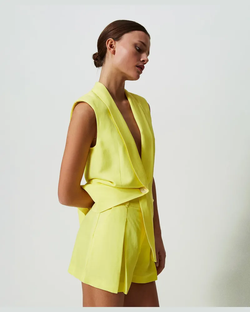 Twin-Set Hosen - Shorts aus Leinenmischung mit Falten, „Celandine"-Gelb, Größe „celandine“-gelb