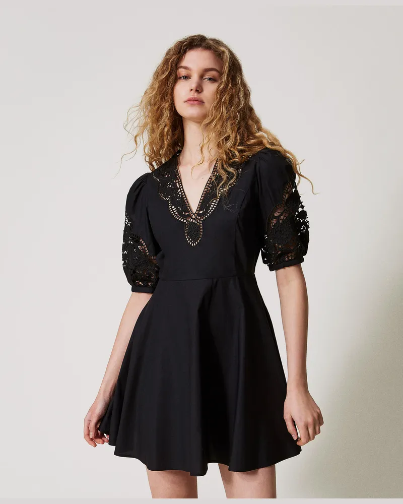 Twin-Set Kleider - Kurzes Kleid aus Popeline mit Lochstickereien, Schwarz, Baumwolle, Größe Schwarz