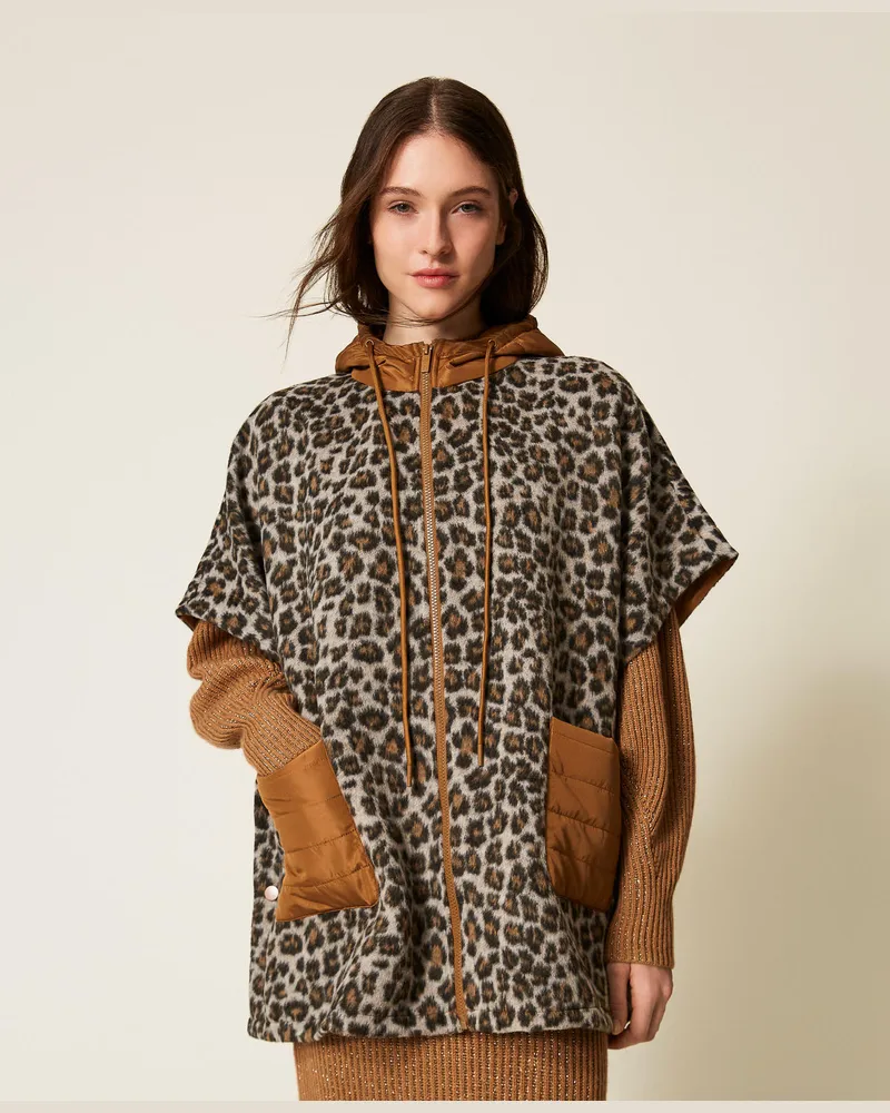 Twin-Set Jacken und Outerwear - Poncho aus Tuch mit Animal-Print, Zweifarbig Alpakabraun/ Animal, Einheitsgröße Zweifarbig