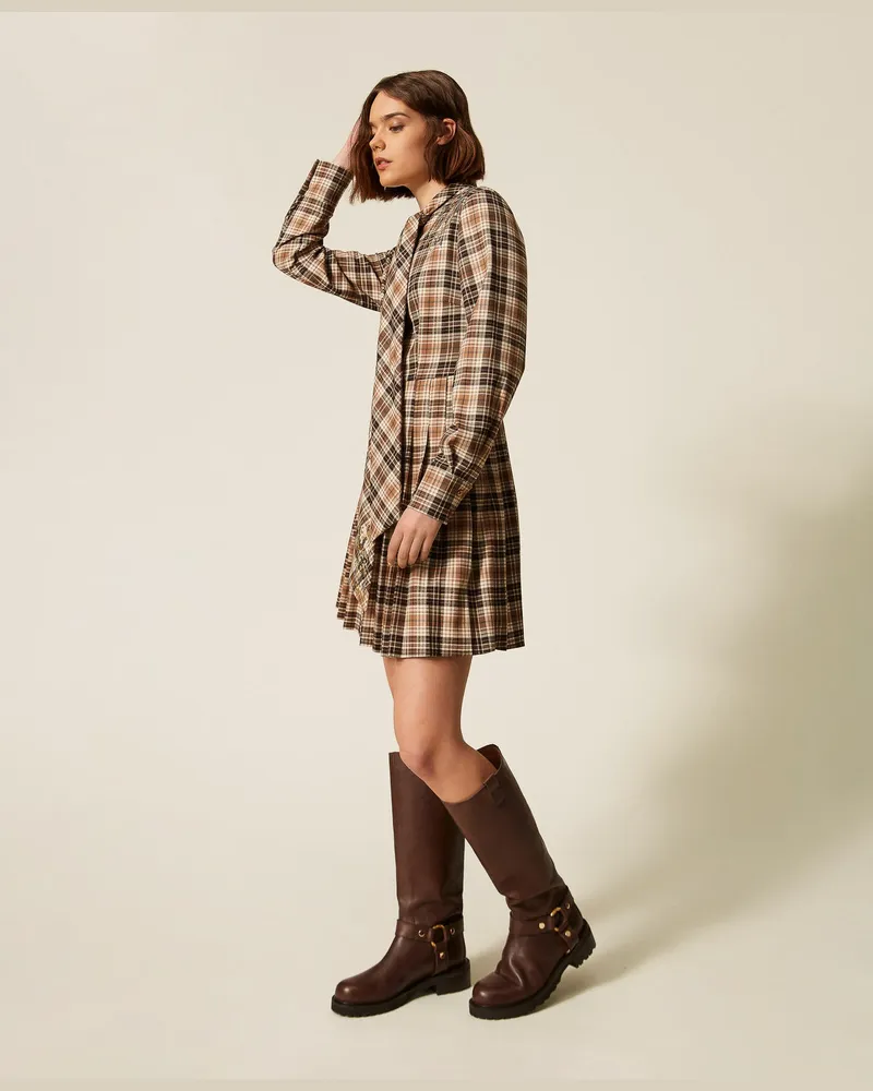 Actitude by Twinset Kurzes Kleid aus Flanell im Tartanmuster mit Stickerei Iced
