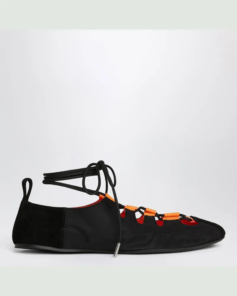 Alaïa Schnür-Ballerinas aus Nylon und Ziegenvelours, schwarz Black