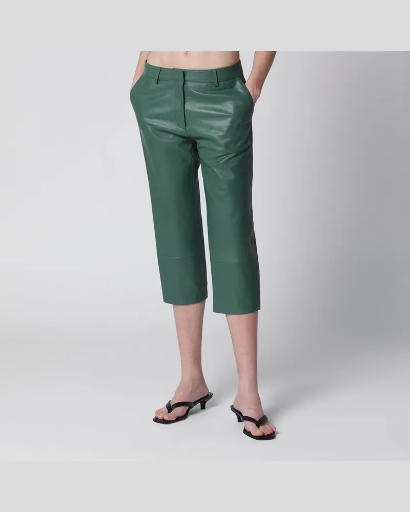 FRANKIE Shop Olivet Cropped-Hose aus Kunstleder in Grün Green