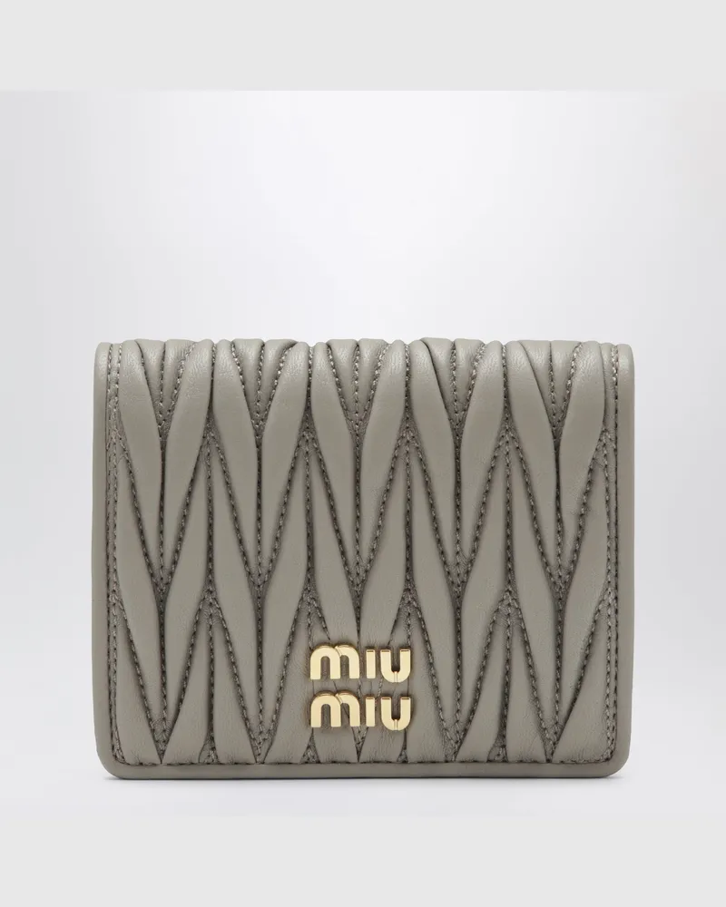 Miu Miu Portemonnaie aus gestepptem Nappaleder in Bimsstein Beige