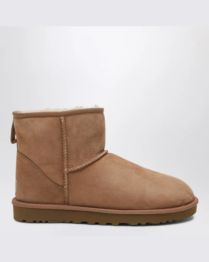 UGG Classic Mini II Stiefel in Kastanienbraun Braun