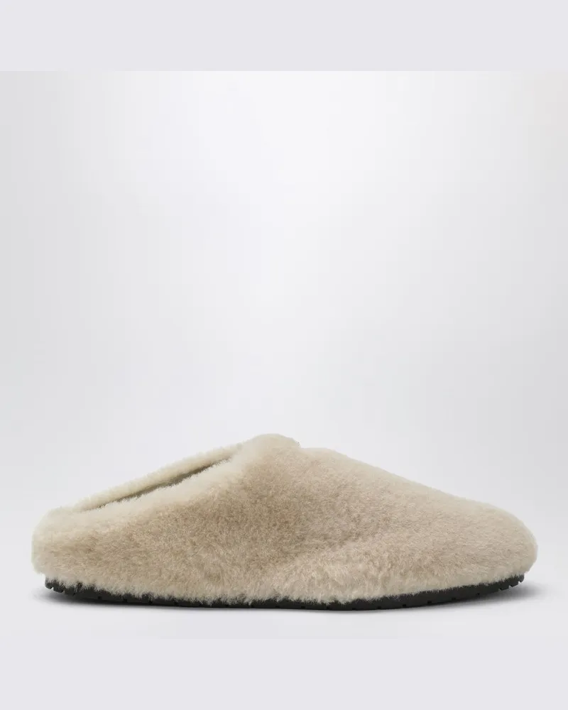 Prada Hellbeige Lammfell-Clogs Beige