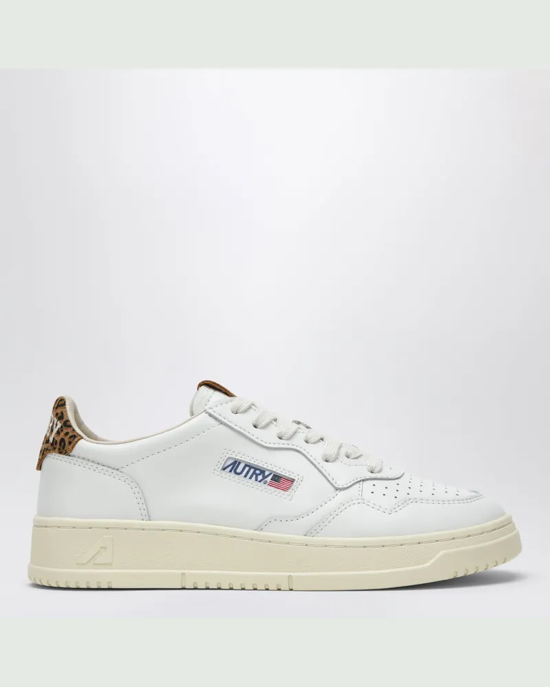 AUTRY Medalist Low Sneaker aus weißem Leder mit Leopardenmuster White