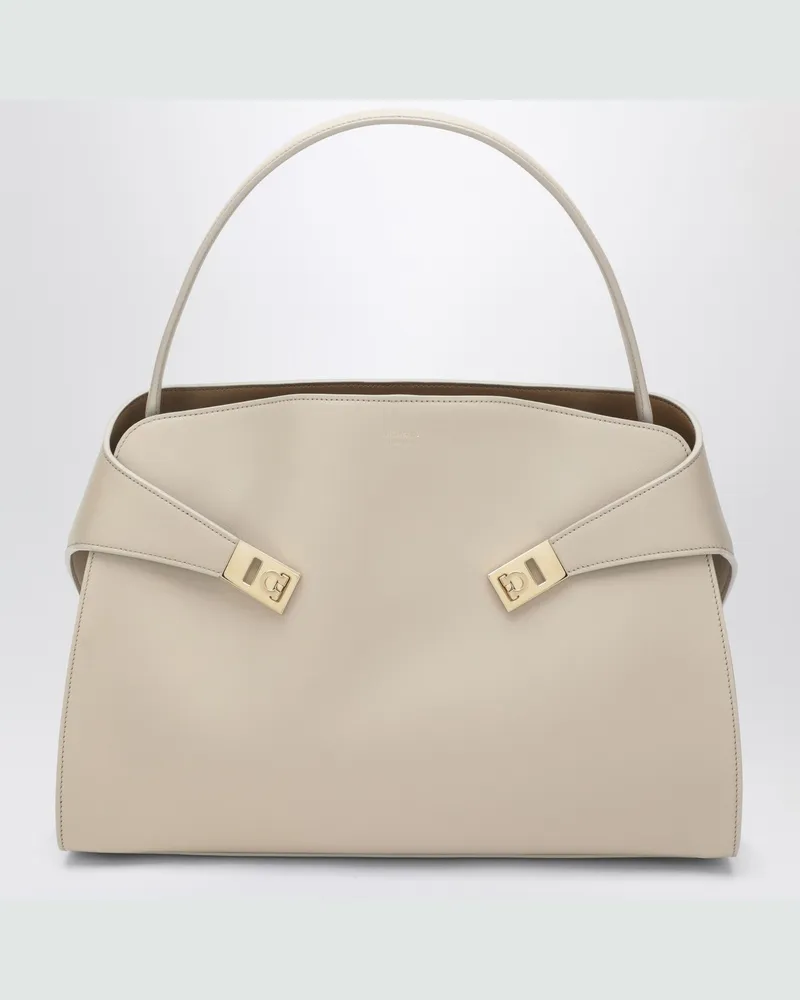 Ferragamo Hug Soft L Handtasche aus Leder in Elfenbein und Ocker White