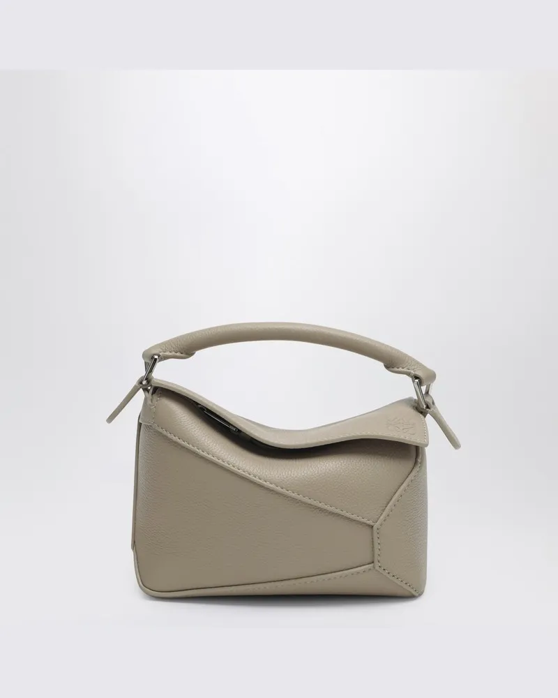Loewe Mini Puzzle Edge Tasche aus genarbtem Taupe-Leder Beige
