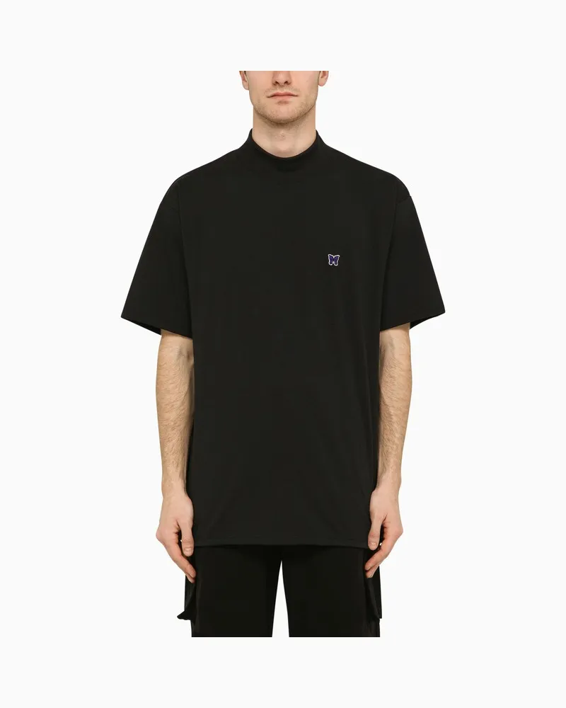 NEEDLES Schwarzes T-Shirt mit Stehkragen und Stickerei Schwarz