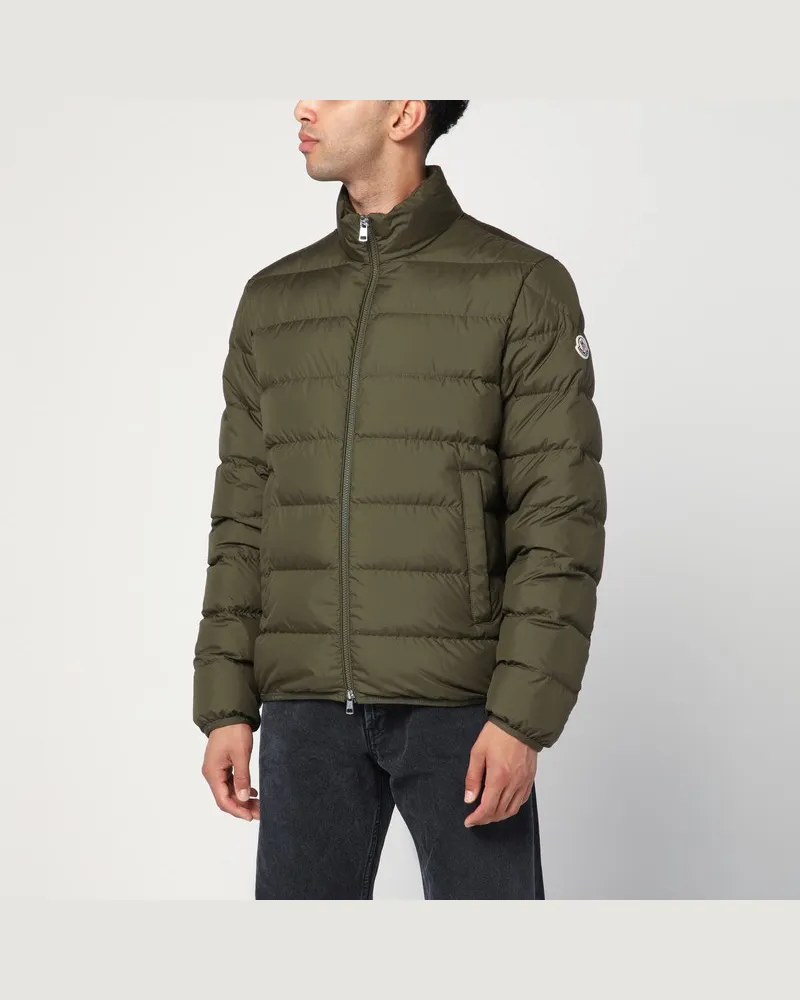 Moncler Kurze Steppjacke mit Reißverschluss in Khaki Grün