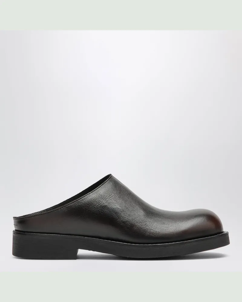 Maison Margiela Cappuccino/schwarze Mules aus Leder Brown