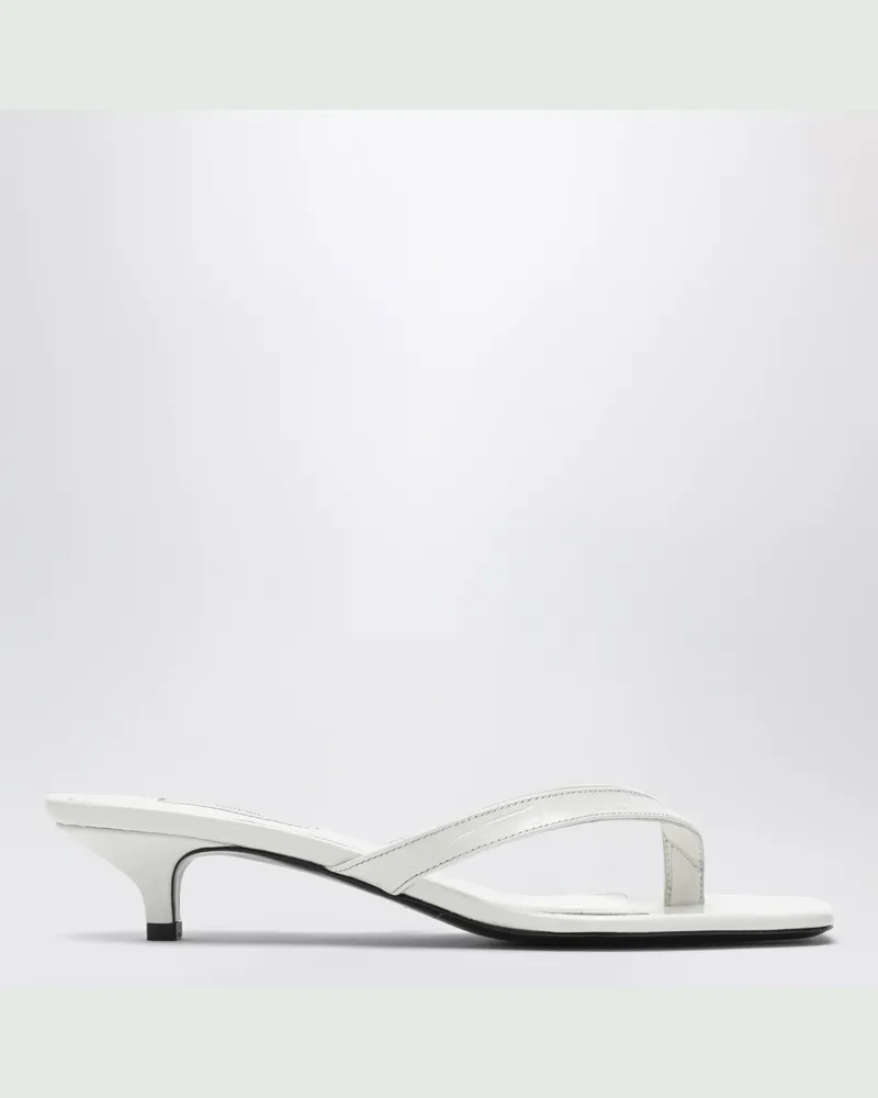 Totême Weiße Zehenstegsandalen mit Absatz aus Leder White