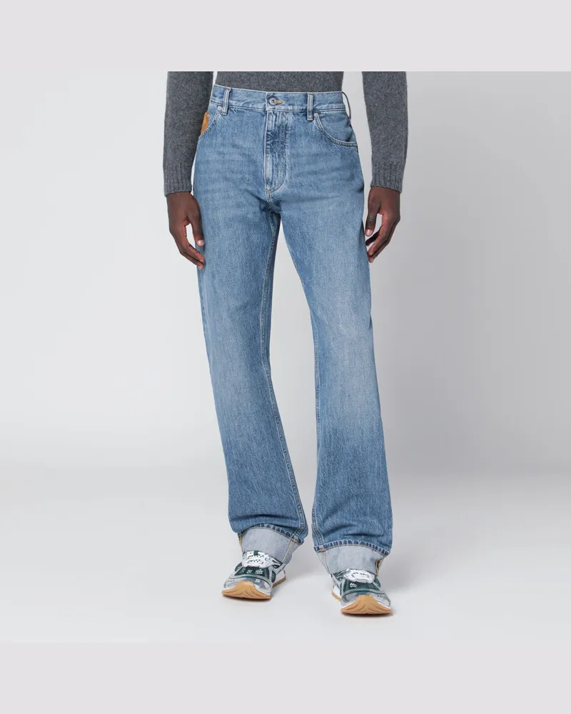 Bottega Veneta Blaue Jeans mit Intrecciato-Tasche 