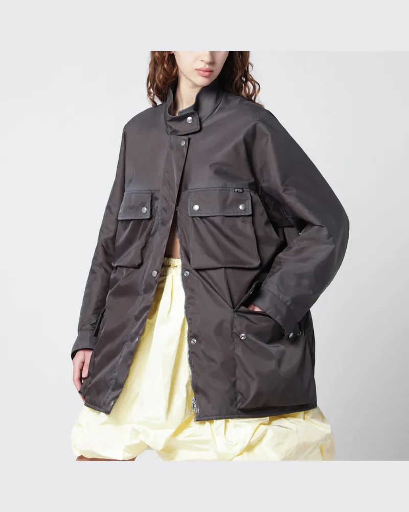 Prada Regenmantel aus gewaschenem Re-Nylon in Bleifarbe Grey