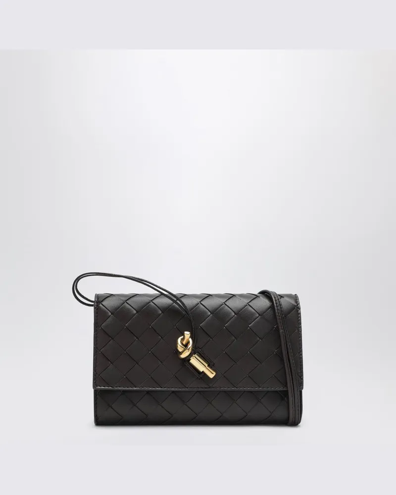 Bottega Veneta Andiamo-Clutch in der Farbe Fondant Braun