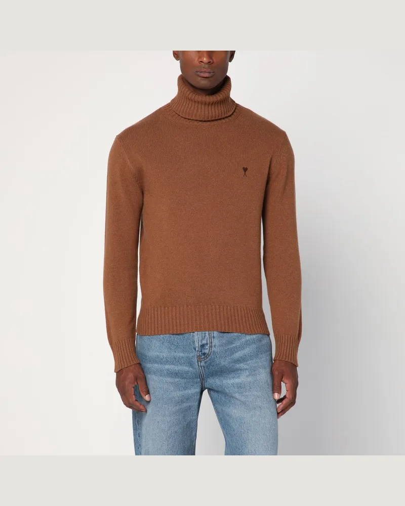 AMI Paris Rollkragenpullover in Haselnuss von Ami De Coeur Braun