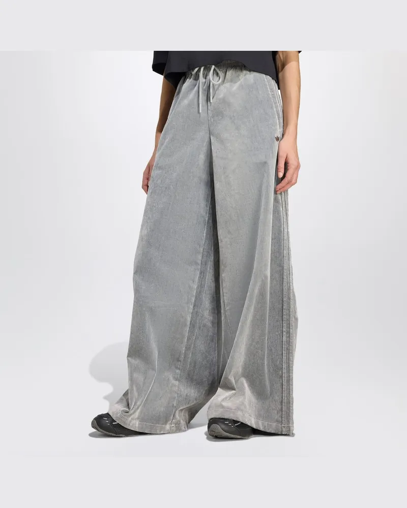 adidas Übergroße Trackhose grau Grün