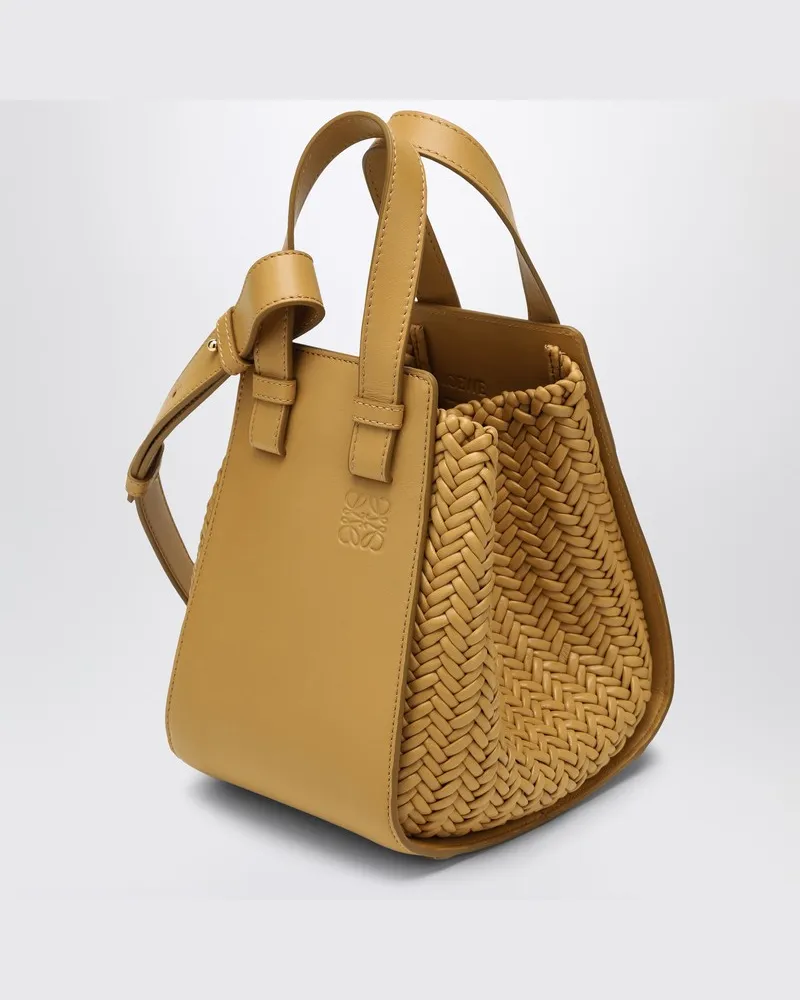 Loewe Saharafarbene Tasche Hammock aus Leder Braun