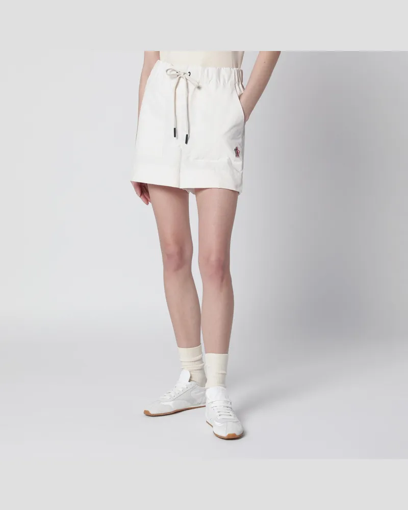 Moncler Beige Shorts aus technischem Froissé-Gewebe 