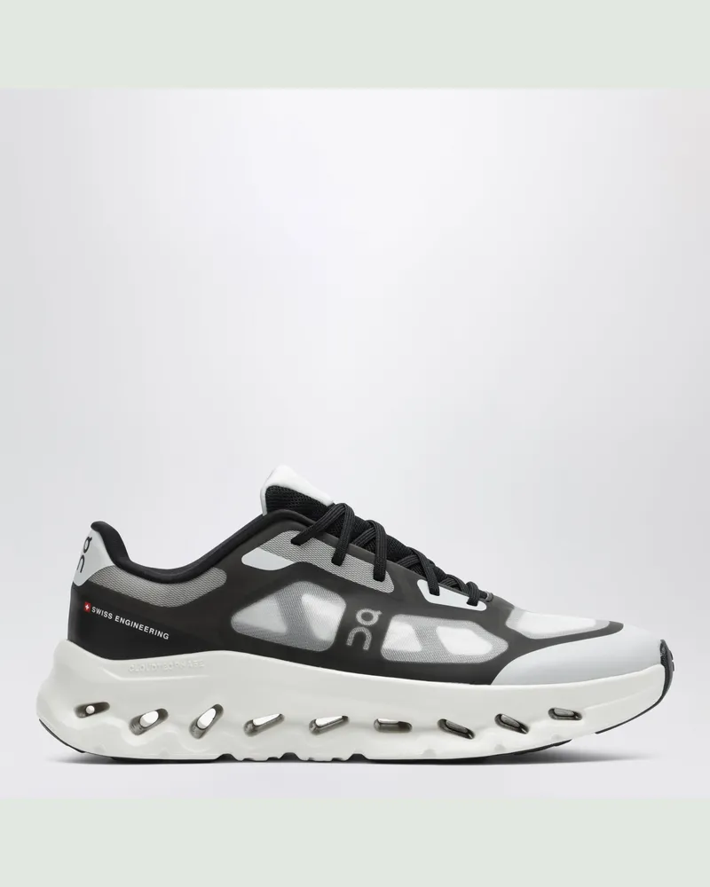 ON Cloudtilt Remix Sneakers in Schwarz/Elfenbein Black