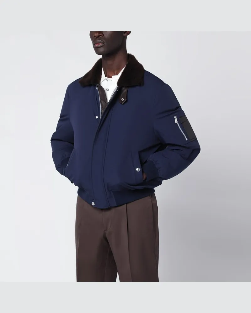 Brunello Cucinelli Indigoblaue Daunenjacke aus Nylon mit Shearling-Kragen Blau