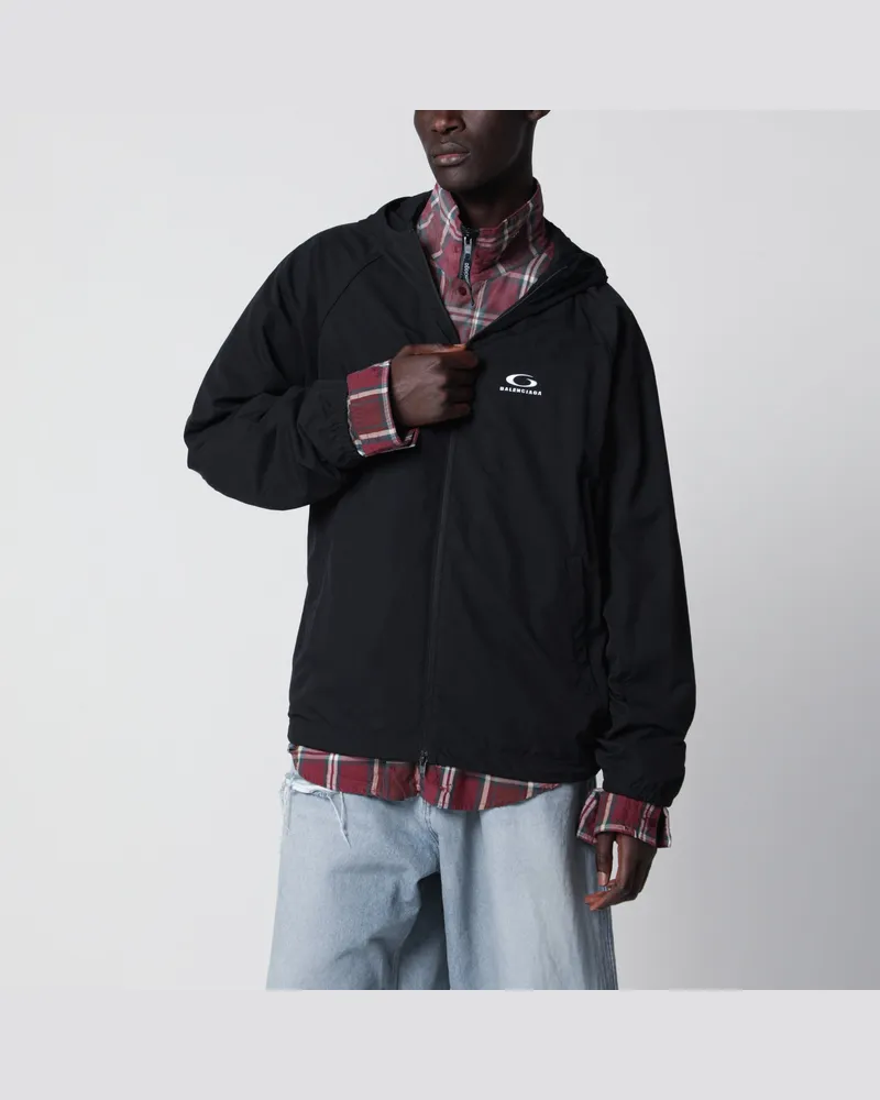 Balenciaga Technische Kapuzenjacke aus Polyamid in Schwarz Black