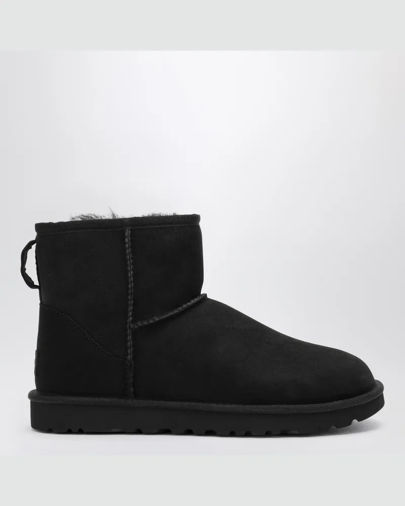UGG Classic Mini II Stiefel in Schwarz Black