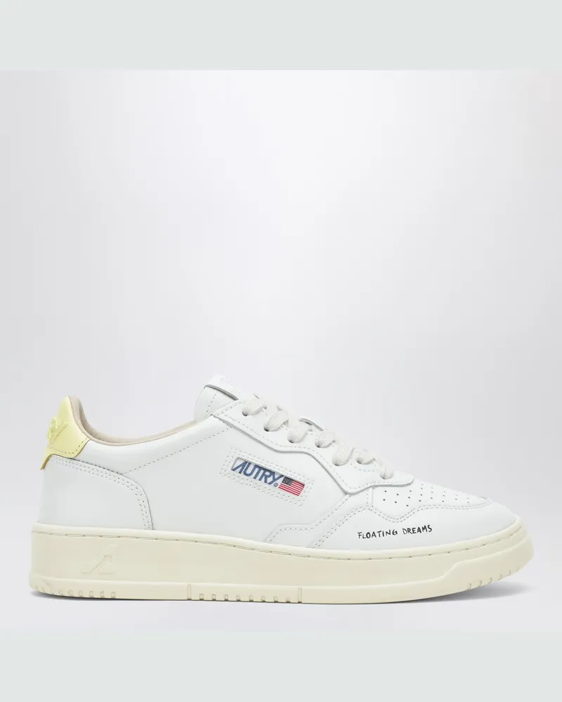 AUTRY Medalist Low Sneaker in Weiß/Gelb „Floating Dreams White