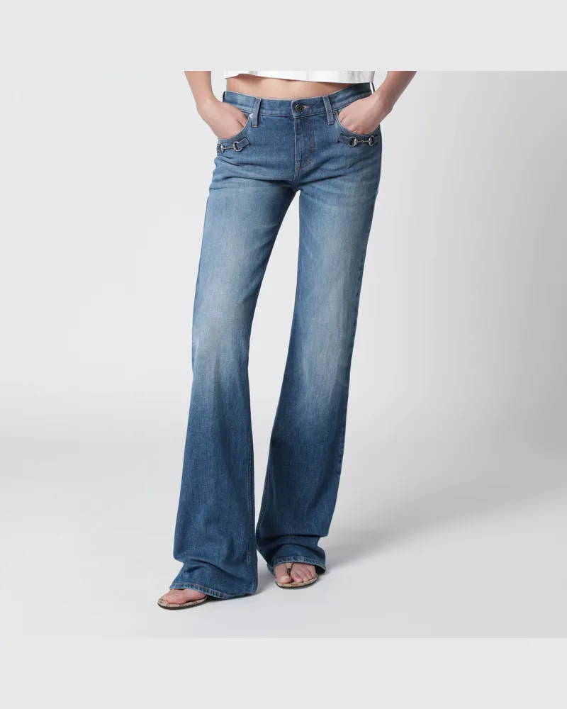 Gucci Low-Rise Flare-Jeans mit Horsebit aus Stretch-Denim, blau Blue