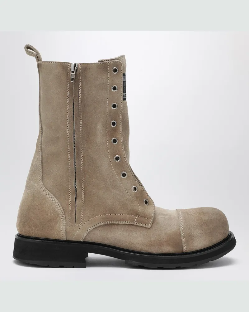 Balenciaga Stiefel aus sandfarbenem Wildleder Beige