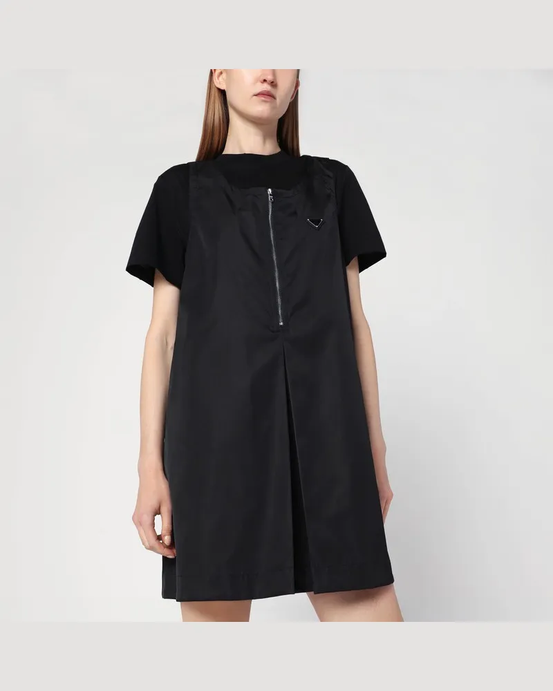 Prada Kurzes schwarzes Kleid aus Re-Nylon Schwarz
