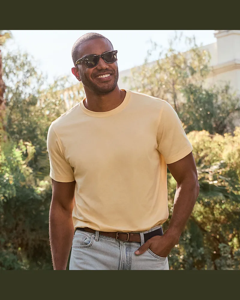 Lands' End Supima Kurzarm-Shirt mit Rundhalsausschnitt, Herren, Größe regular, Gelb, Baumwolle, by Gelb