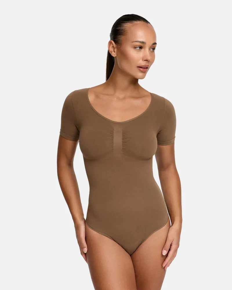 creamy fabrics T-Shirt Bodysuit Sculpting Shapewear mit Slip (#2) - Caramel / 5XL 