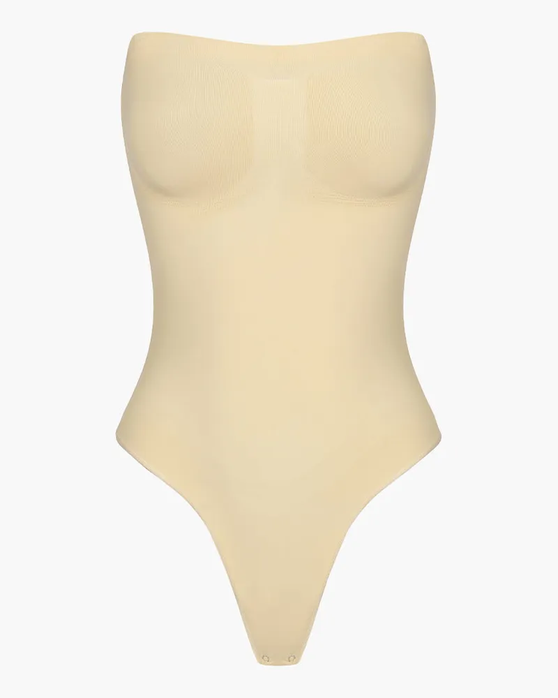 creamy fabrics Trägerloser Bodysuit Sculpting Shapewear mit String - Oatmeal / 2XL 