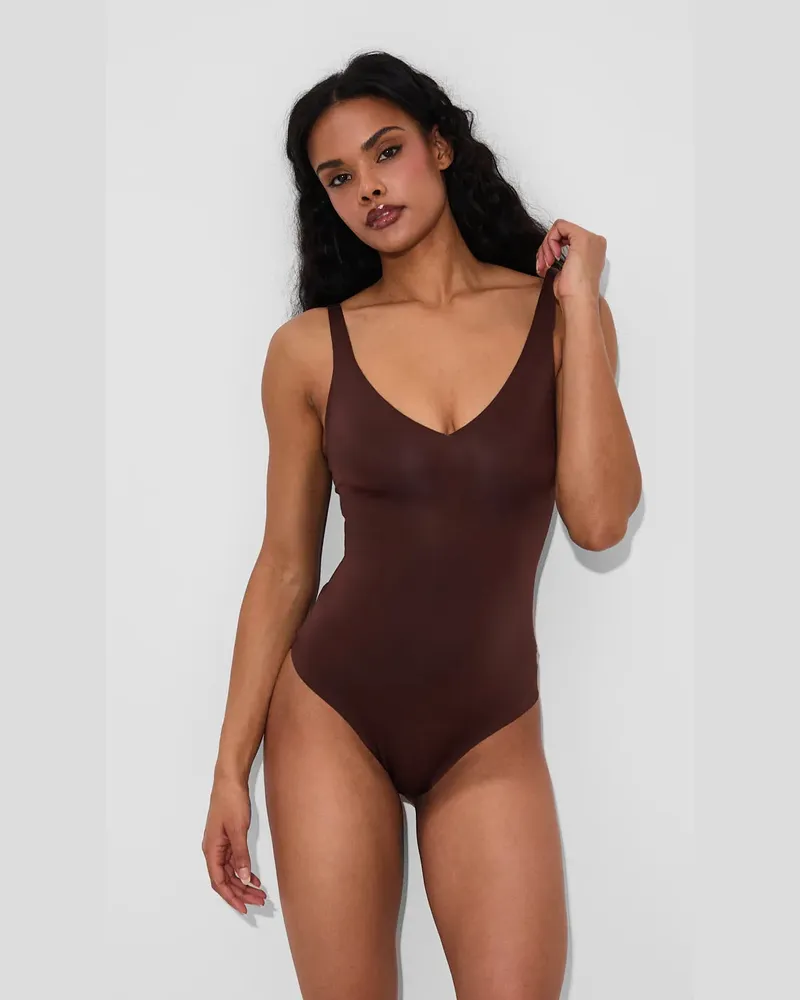 creamy fabrics Shiny Sculpting String-Body - Braun / XS 