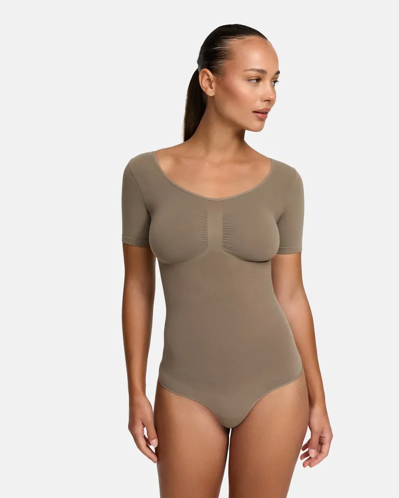 creamy fabrics T-Shirt Bodysuit Sculpting Shapewear mit Slip (#2) - Taupe / L 