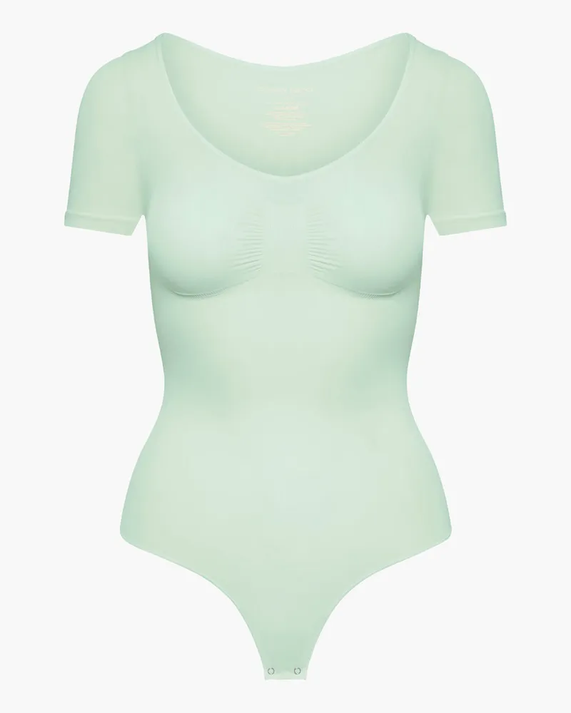 creamy fabrics T-Shirt Bodysuit Sculpting Shapewear mit String - Sage Green / S 