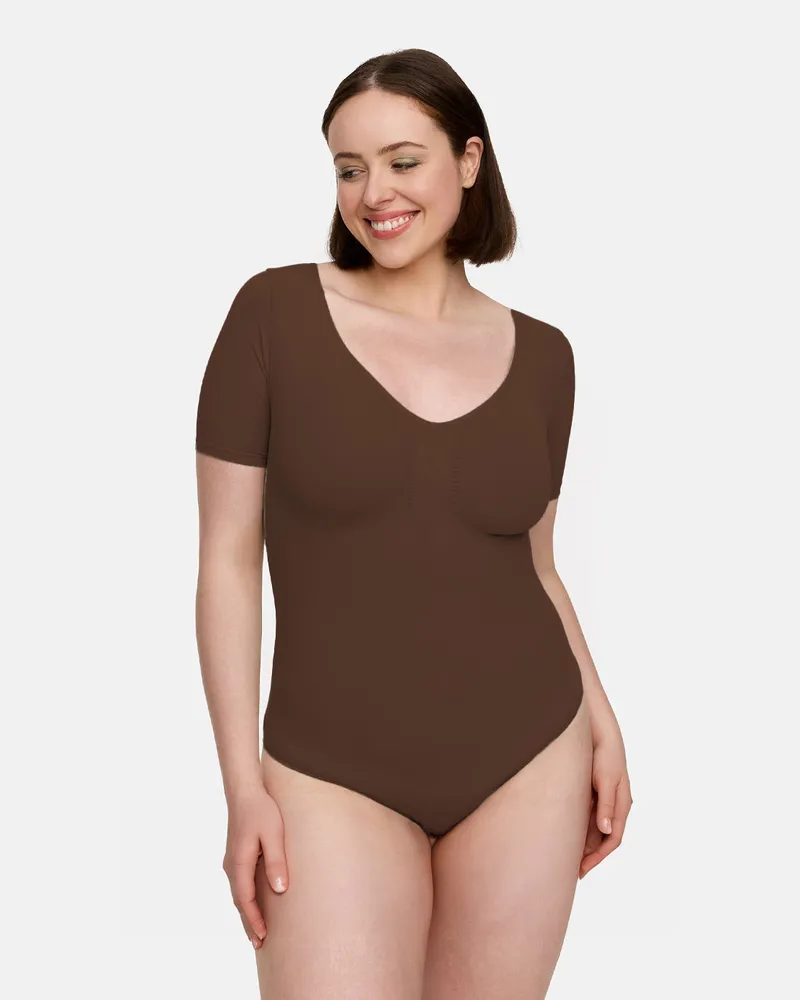 creamy fabrics T-Shirt Bodysuit Sculpting Shapewear mit String - Braun / M 