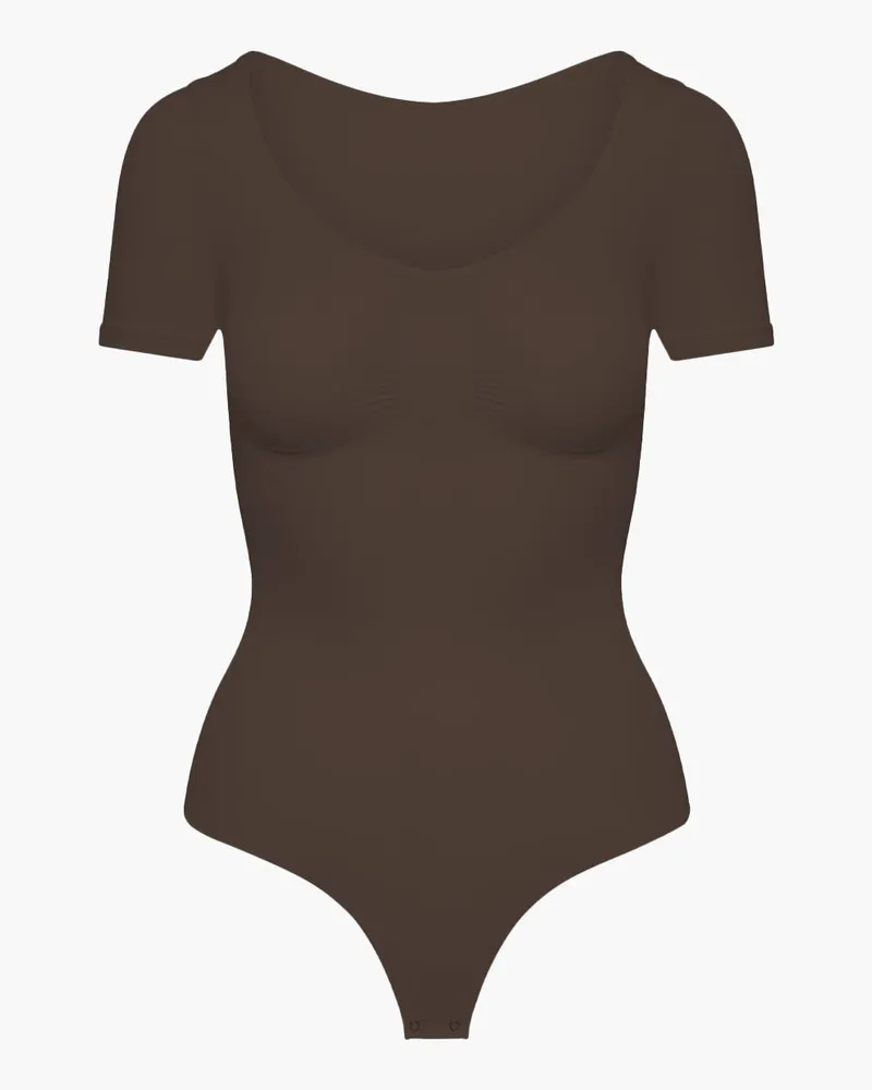 creamy fabrics T-Shirt Bodysuit Sculpting Shapewear mit String - Braun / M 