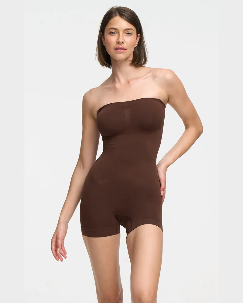 creamy fabrics Trägerloser Bodysuit Sculpting Shapewear mit Shorts - Braun / M 