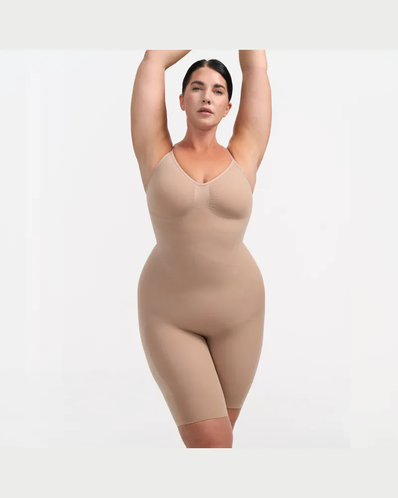 creamy fabrics Bodysuit Sculpting Shapewear mit Shorts - Medium Shape - Beige / XL 