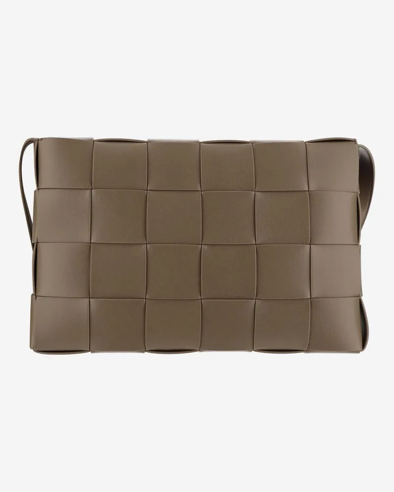 Bottega Veneta Men's Maxi Cassette Bag Brown Leather Shoulder Brown
