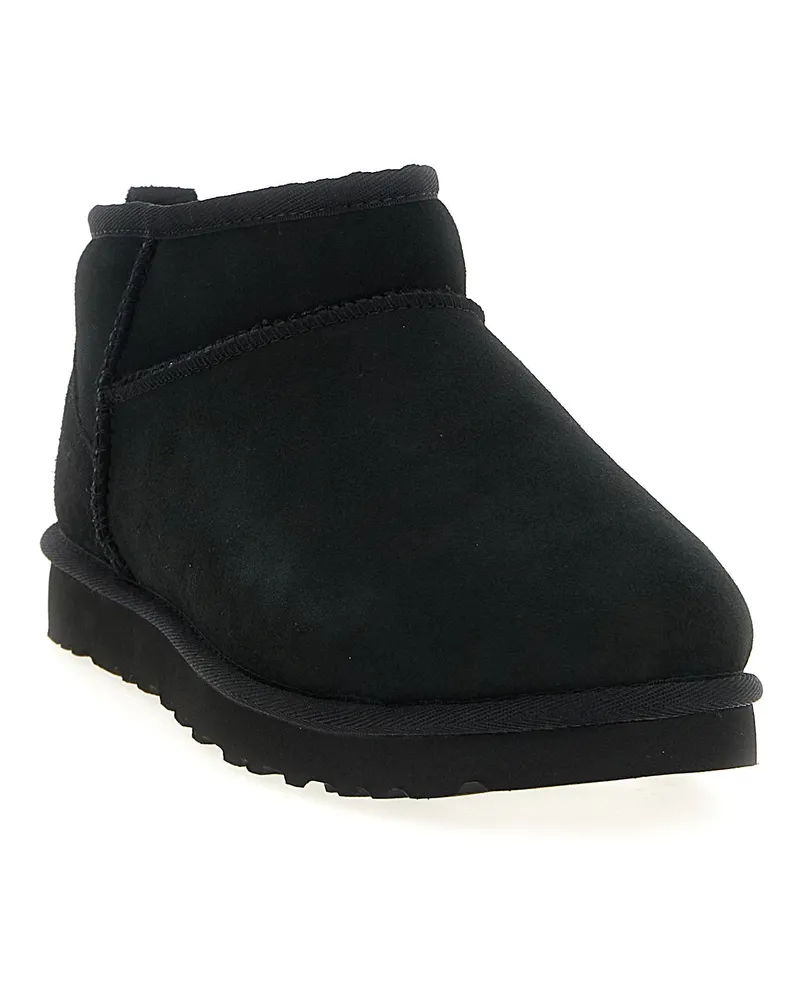 UGG Slipper — Black Black