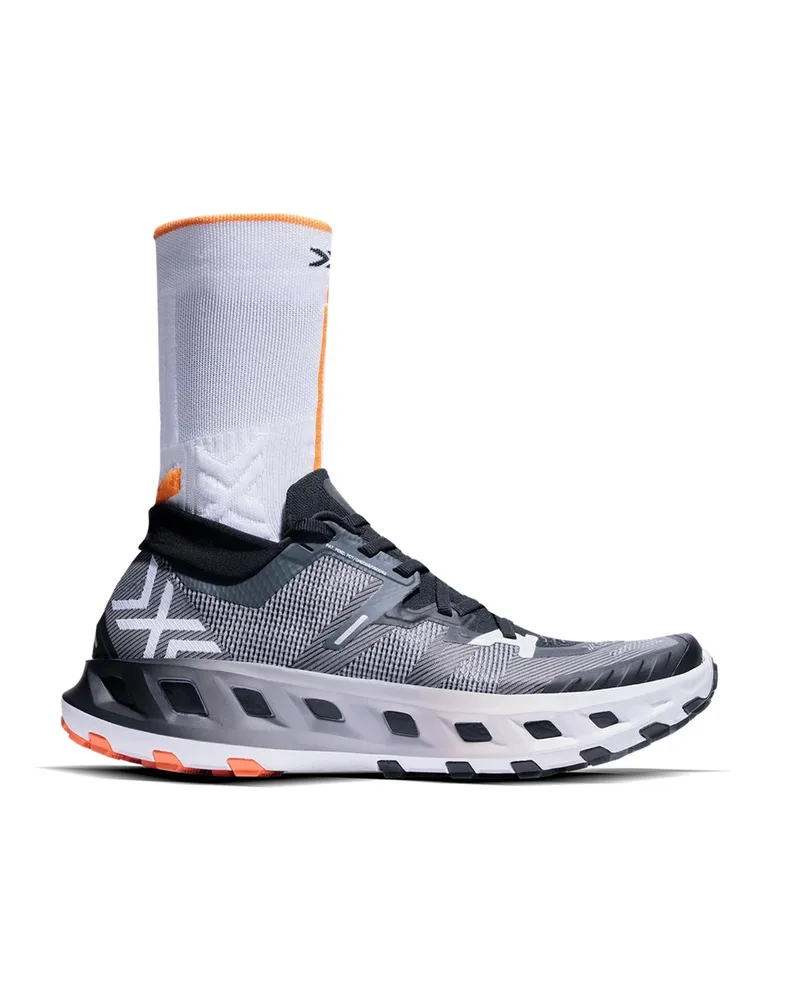 X-Bionic Men's Sneakers Terraskin X02 Black-White Polyester Trainers Black/white Black