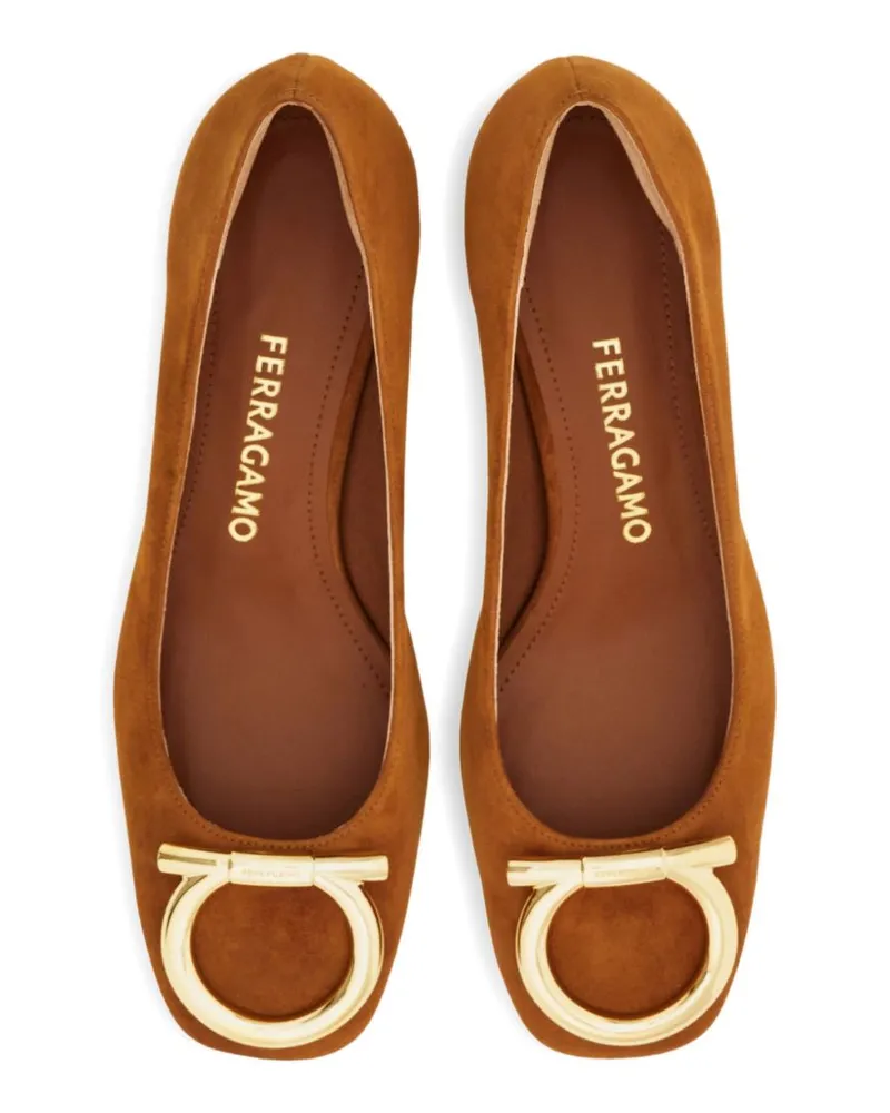 Ferragamo Suede Leather Block Heel Pump — Caramel Caramel