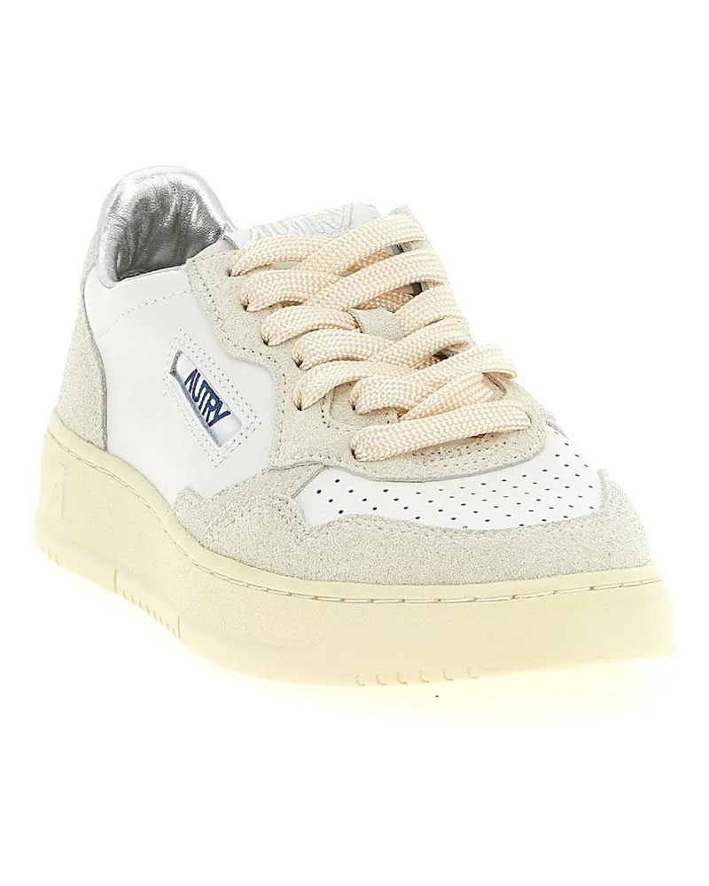 AUTRY Medalist Low Sneaker — Cream Cream