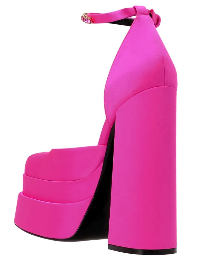 Versace Medusa Aevitas Pumps 